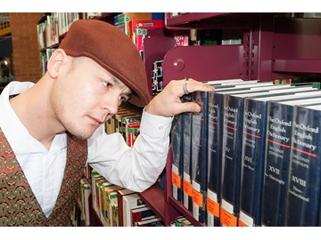 معايير اختيار المراجع المستخدمة في الإطار النظري